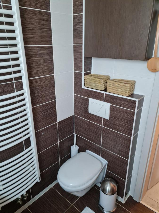 Vila Max - Whirlpool & Bazen & Sauna Велке Лосины Экстерьер фото