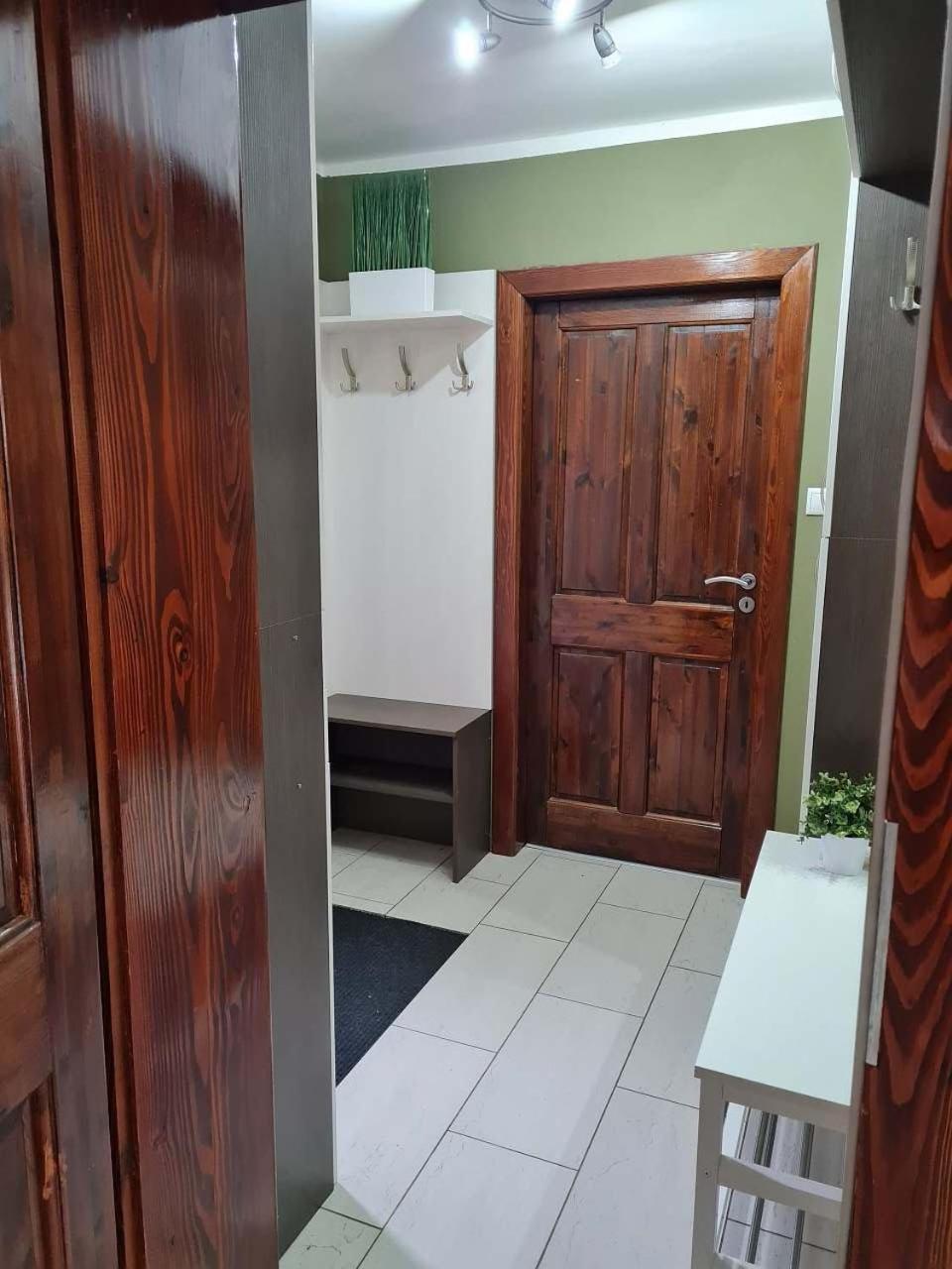 Vila Max - Whirlpool & Bazen & Sauna Велке Лосины Экстерьер фото